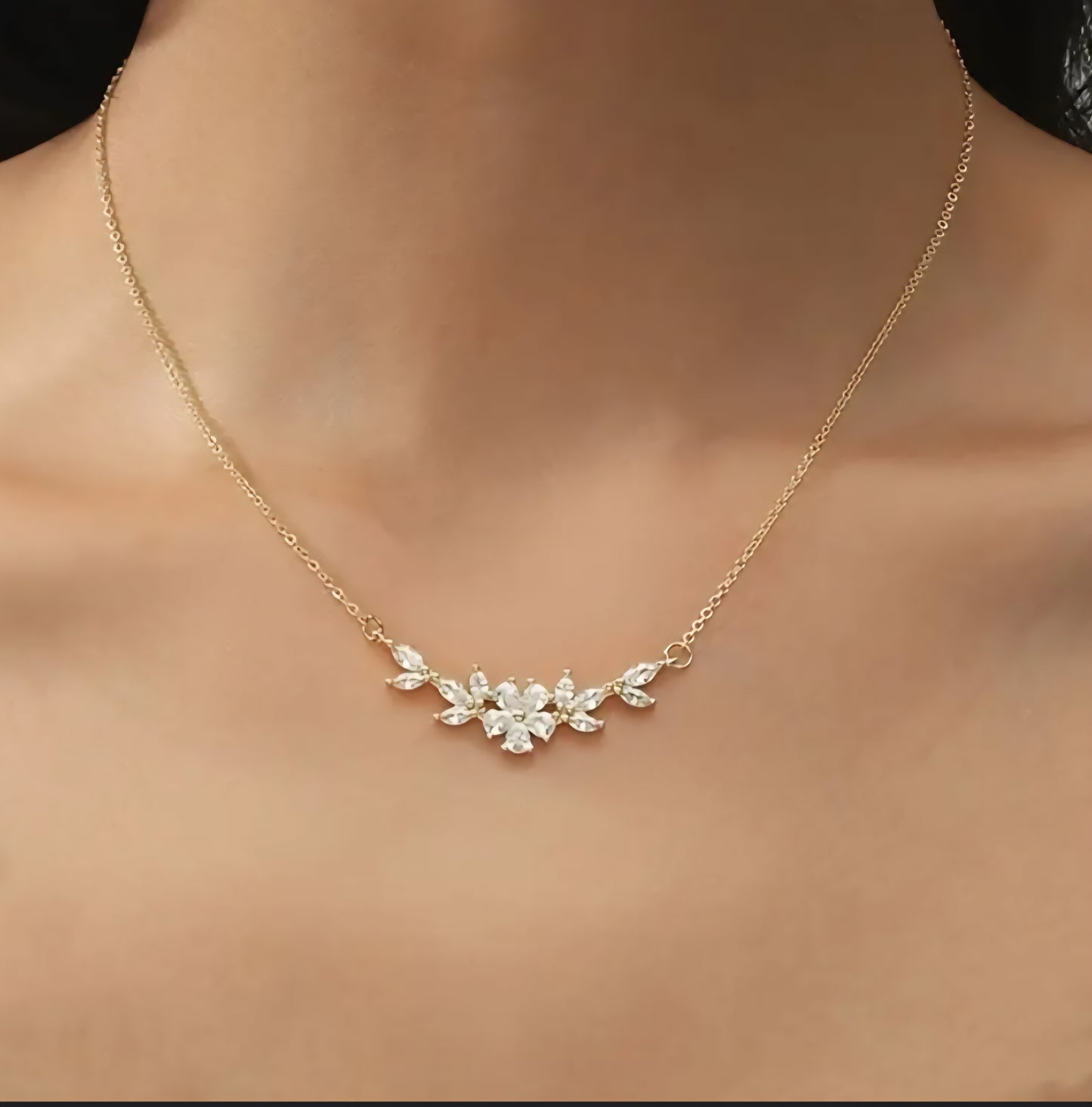 Floral Pendant Necklace