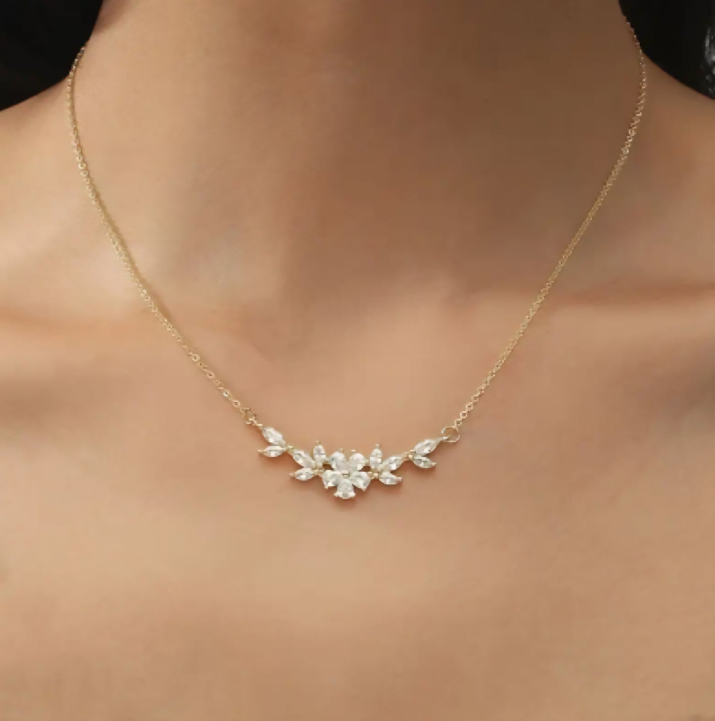 Floral Pendant Necklace
