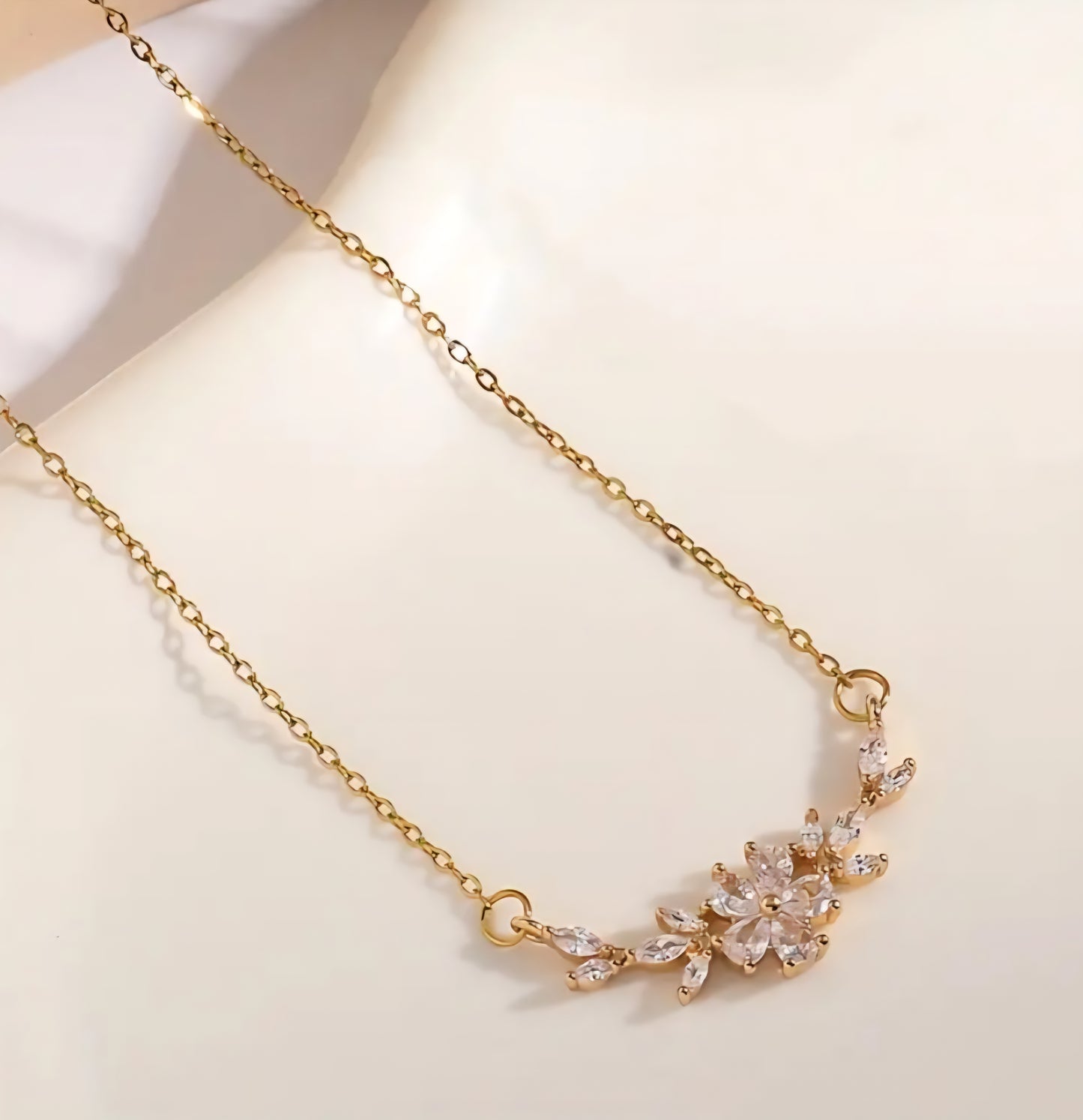 Floral Pendant Necklace